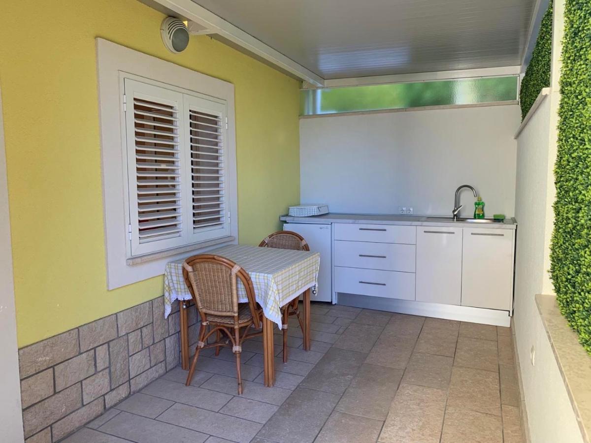 Apartments & Rooms Marina Dramalj Luaran gambar